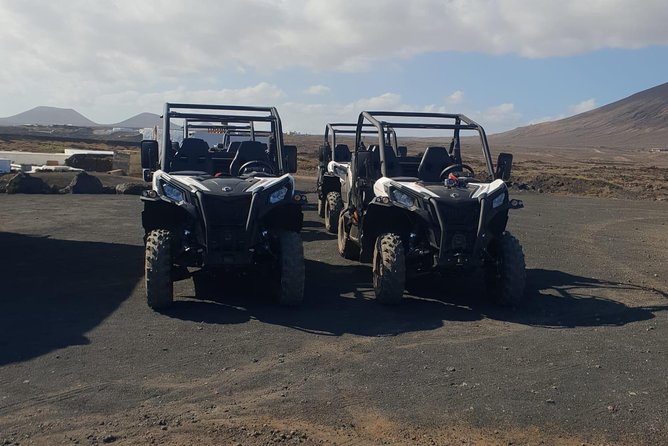 2h Buggy Tour guided by the north of Lanzarote - Meeting point and pickup: getting on the right start line