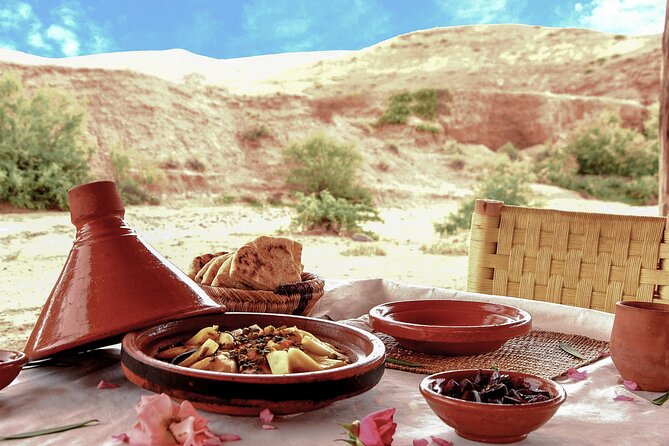 Agafay Desert Private Full Day Tour in Buggy with lunch - Tajine lunch under a tent: how it fits into the day