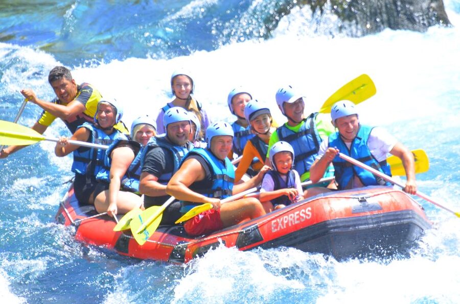 Alanya/Antalya: Buggy, Jeep, Rafting, & Zipline Tour + lunch - The 14 km route: rapids, swimming pools, and body-rafting moments