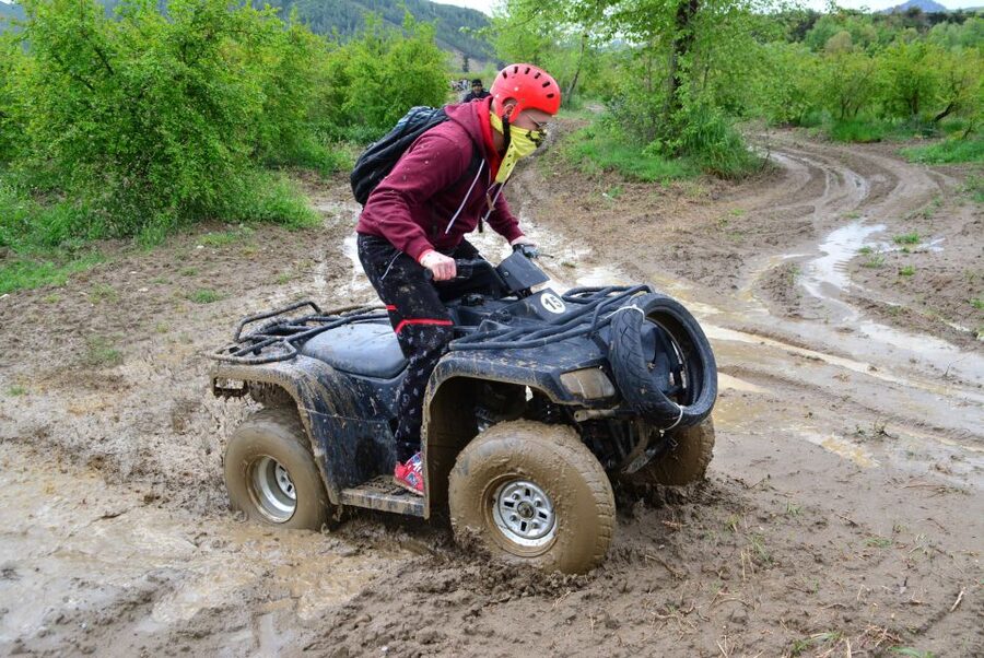 Alanya: Quad Bike Safari - Getting to the Start: Pickup, Safety Video, and Practice Laps
