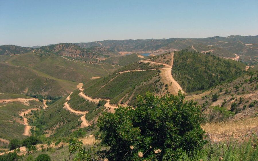 Albufeira: Off-road Quad Bike Adventure - Photo Stops, Stretch Breaks, and the Refreshment Moment