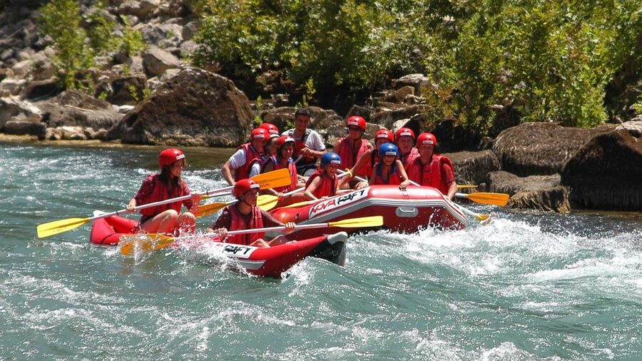 Antalya/Side: Quad, Buggy, Rafting & Zipline Tour with Lunch - Lunch Stop at a Local Restaurant: Good Food, Timing Matters