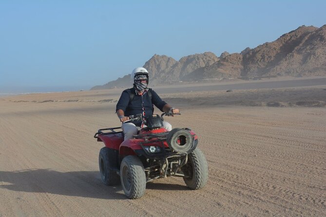 ATV horse stargazing - The horse ride warm-up: calm before the sand dunes
