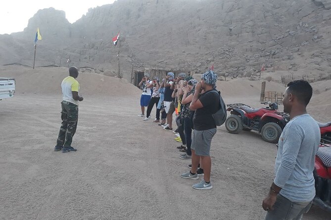 ATV horse stargazing - Stop 2: Riding into the desert and the echo moment in the mountains