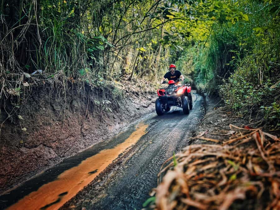 Bali: Ubud Gorilla Cave Track ATV & Waterfall Tour with Meal - Lunch, showers, and changing rooms: the underrated part of ATV days
