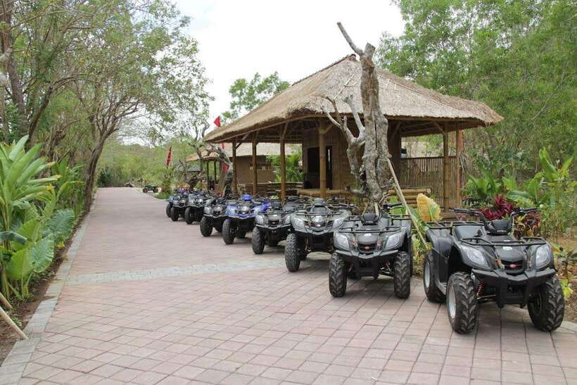 Bali: Uluwatu Mud ATV Quad Bike Adventure - Guides, group size, and how Joe’s style changes the ride