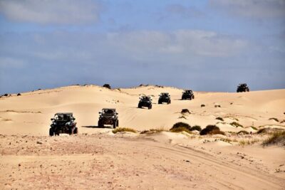 Boa Vista 4h South Buggy Adventure 1000cc - How the first leg sets the tone: Praia de Chaves dunes and a pottery chimney