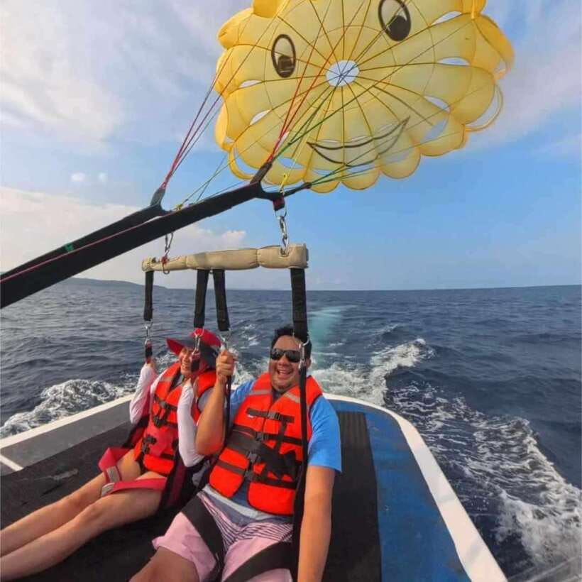 Boracay: Parasailing, Island Hopping, ATV Ride and Kawa Bath - Meeting at Astoria Station 1 and finding the Purple Diaries team