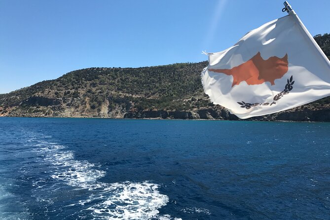Buggy Tour and Cruise from Coral Bay to Blue Lagoon - Blue Lagoon: glass-bottom cruising plus real swim time