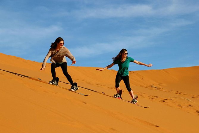 Dubai 30 Mins Quad Bike Desert Drive & Safari - Morning - Desert photo stop and red dunes: how you get the best “Dubai” shots