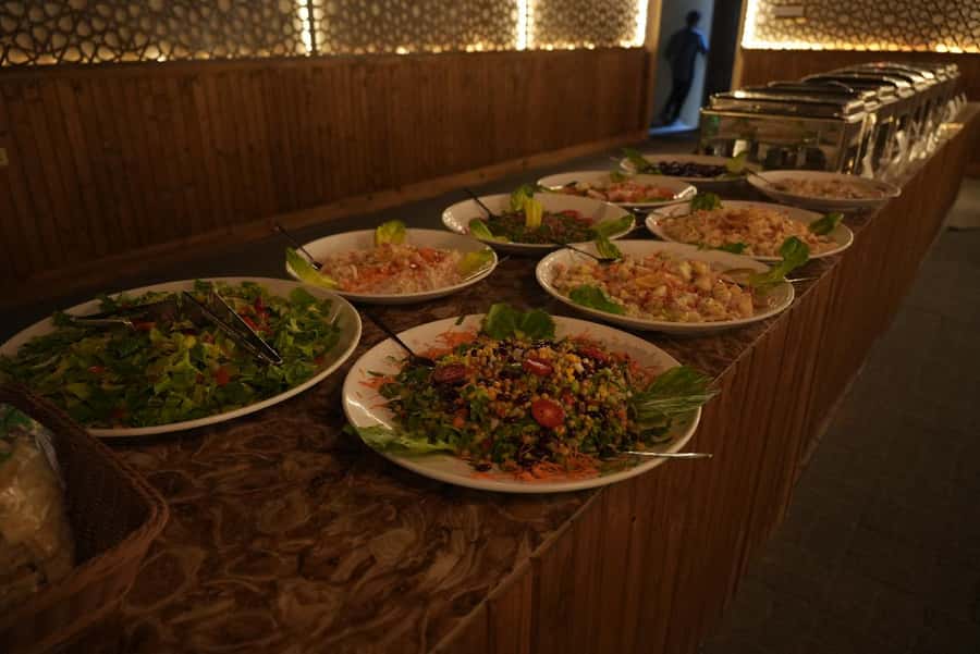Dubai: Experience 60 Minutes Quad bike & BBQ Dinner - From Pickup to Sand: How the Day Starts in Dubai