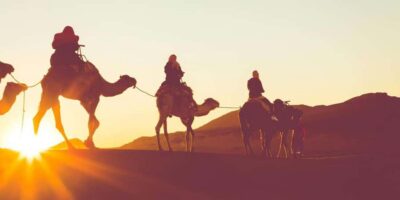 Dubai: Hot Air Balloon with Camel, ATV, & Horse Ride Options - Getting There in a 4x4: Pickup, Timing, and What Your Morning Looks Like