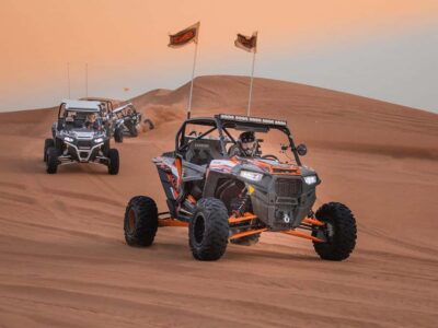 Dubai: Polaris RZR 1000 CC dune buggy - Following the Guide for Photo Stops Without Losing the Fun