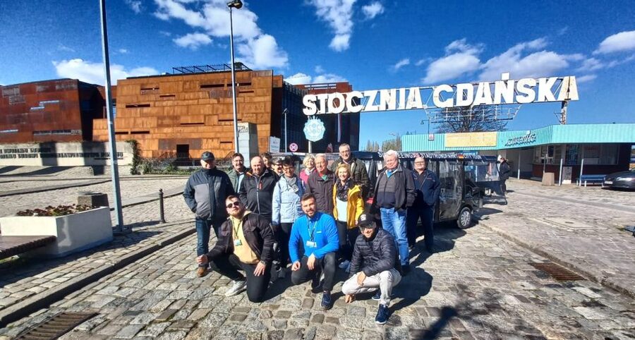 Gdansk: City Sightseeing Tour by Golf Cart/Buggy Guided Tour - Solidarity and resistance: European Solidarity Centre and the Polish Post office