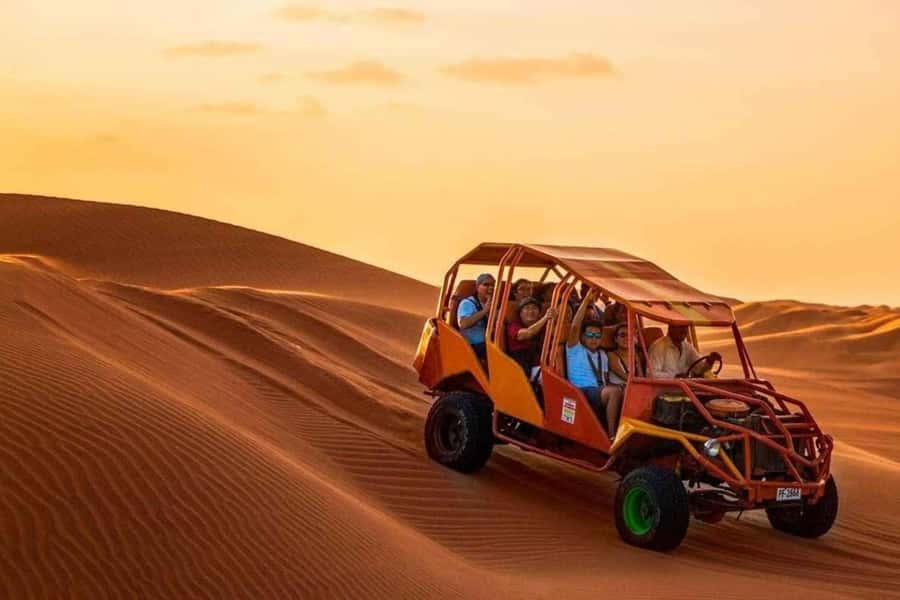 Huacachina: Buggy en las Dunas al Atardecer y Sandboarding - Huacachina’s Desert Oasis: Why This Place Feels Like a Movie Set
