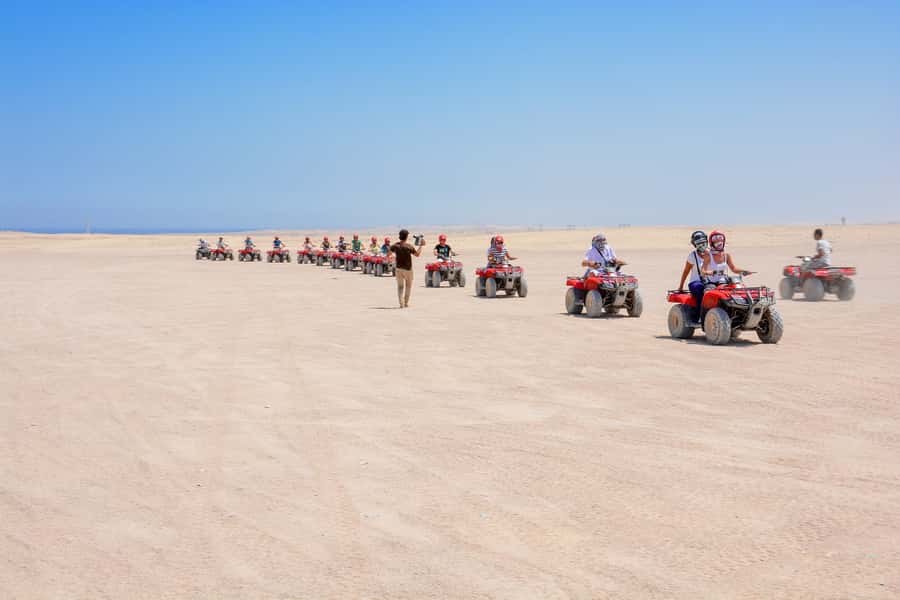 Hurghada: Full-Day Quad & Camel Ride, Stargazing, & Dinner - The sunset dinner and show: Tanura, belly dancing, and real holiday energy