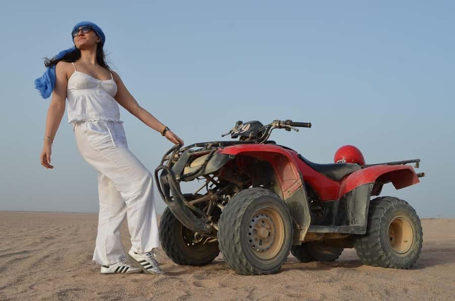 Hurghada: Quad and Buggy Safari with Dinner and Show - Safety, Shoes, and Who Should Skip This Tour