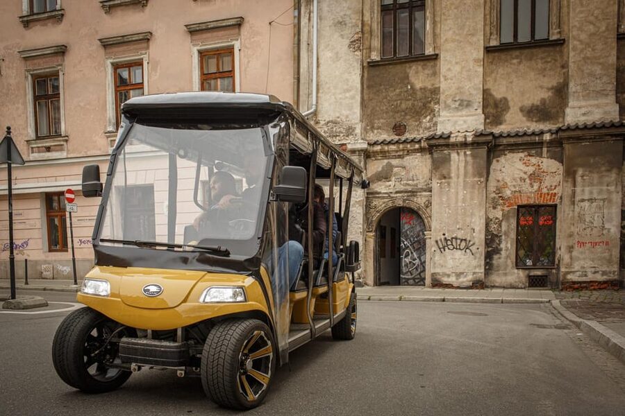 Krakow: Old Town City Sightseeing Tour Eco Buggy Golf Cart - Meeting Point, Pace, and What to Bring