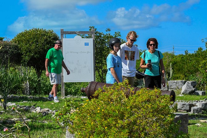 Love Buggy Island Tour with Lunch - Cheshire Hall Plantation: a guided stop with admission