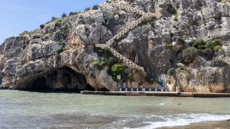 Malta: Gozo Buggy Tour with Lunch, Boat Cruise and Transfers - Mariblu Guest House lunch: a cold buffet that keeps you moving