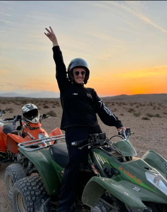 Marrakech: Agafay Desert Quad & Camel Rides with Dinner Show - Live music, dance show, and the fire show after dark