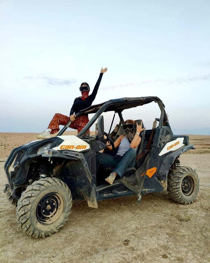 Marrakech: Buggy Ride, Pool & Dinner Show in Agafay Desert - Fire eaters and traditional music: the show that seals the night