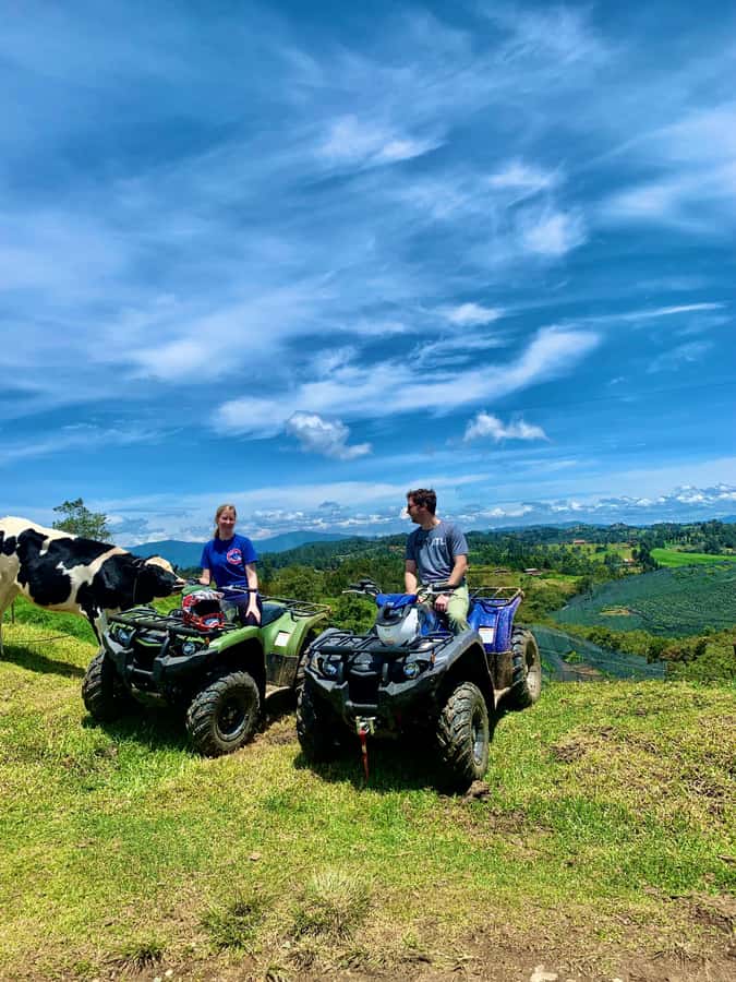 Medellin: ATV Tour 3 Mountains - From your hotel to the trail: pickup and the small-group rhythm