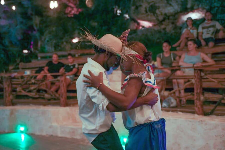 Punta Cana: Sunset Buggy Tour With Cave Swim and Dance Show - Dominican Dinner and Open Bar: What the Evening Feels Like After the Swim