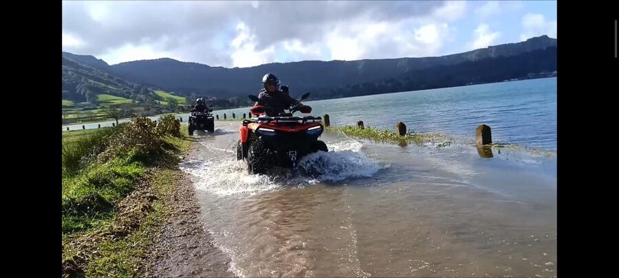 Ribeira Grande: Sete Cidades Quad / Buggy Tour - Pico da Cruz at 845 m: lagoon colors and the full crater view
