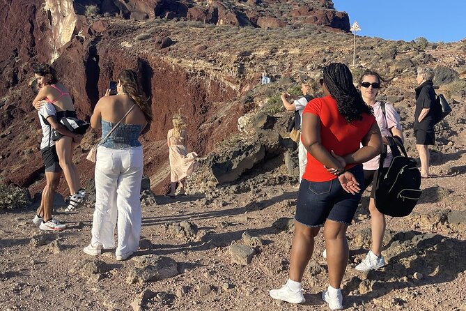 Santorini ATV Highlights Tour: Oia, Viewpoints & Volcanic Beaches - Meeting in Fira and Getting Ready to Drive