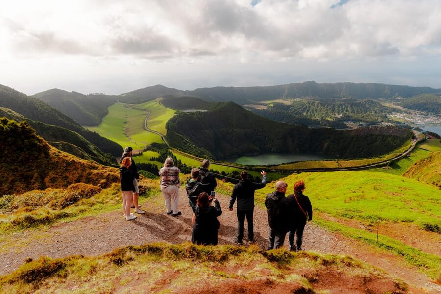 Sao Miguel: Buggy Tour Around Sete Cidades Volcano - Where You Start: Meeting Point Without the Mystery