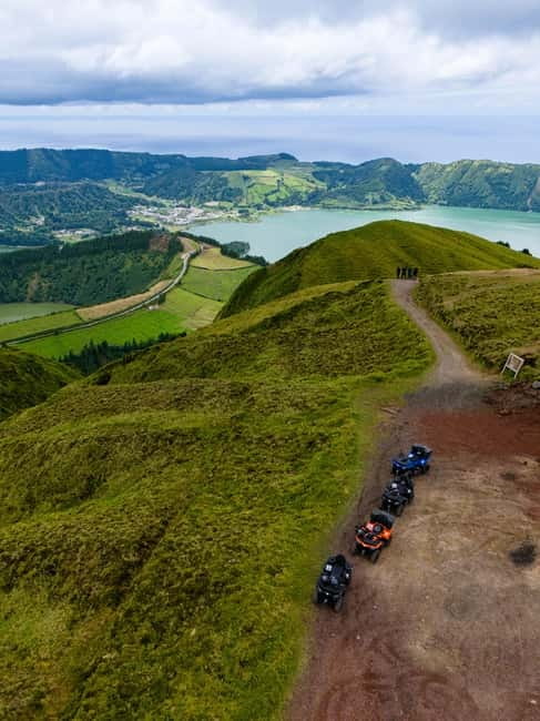 São Miguel: Sete Cidades Quad / Buggy Tour - Vista do Rei lookout: the classic photo stop, done with a driving circuit