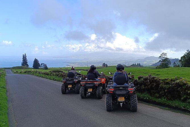 São Miguel: Sete Cidades Quad / Buggy Tour - Meeting point: Largo de S. José 4 and the green house clue