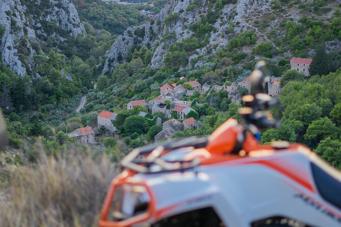 Self-Guided Quad Tour | HVAR ISLAND - Beaches and history in one day: how to choose your timing