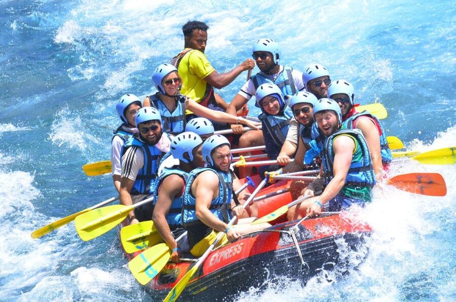 Side/Antalya: Jeep, Buggy, Rafting & Zipline Tour with lunch - The rafting run in Köprülü: 14 km, rapids, and calm-water fun