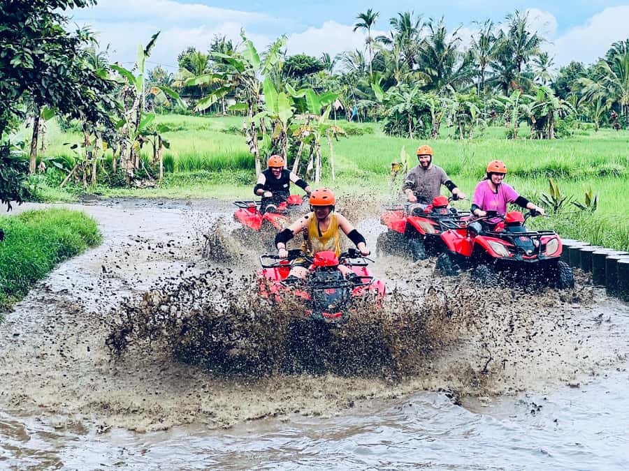 Ubud: Gorilla Face ATV Quad Bike Adventure with Lunch - Showers, lockers, towels: the underrated reason to book
